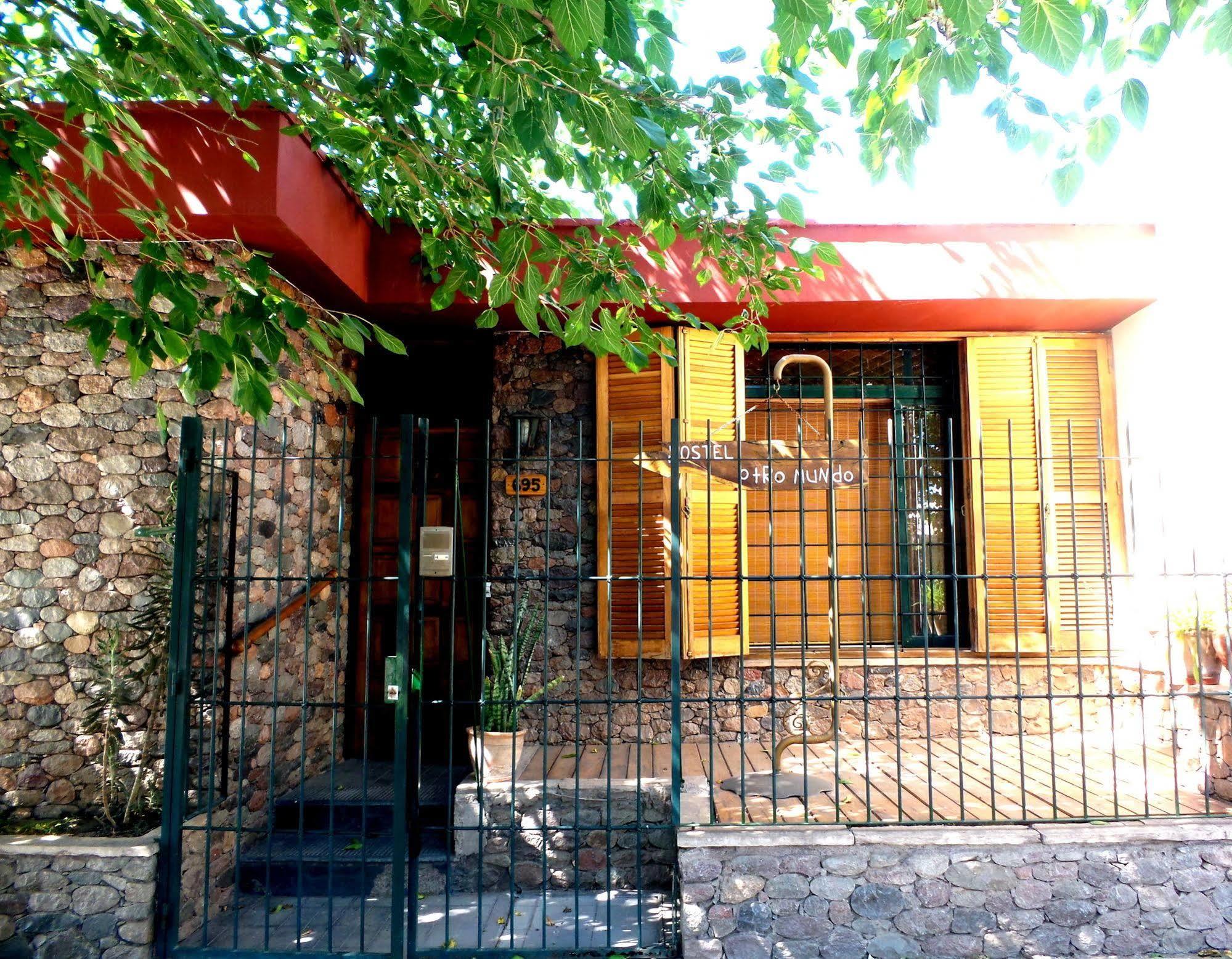 Hostel Otro Mundo Capdevila Eksteriør bilde