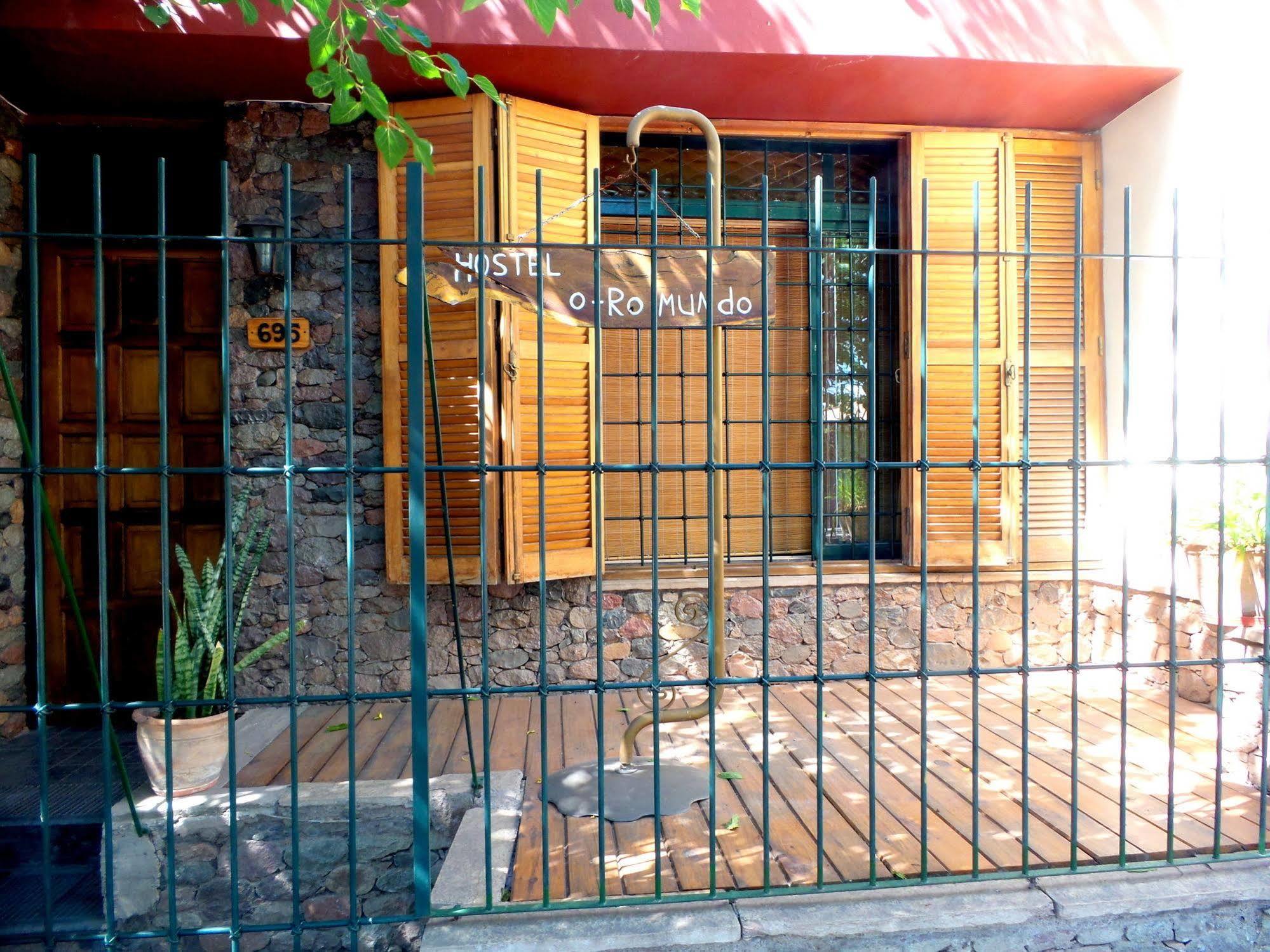 Hostel Otro Mundo Capdevila Eksteriør bilde