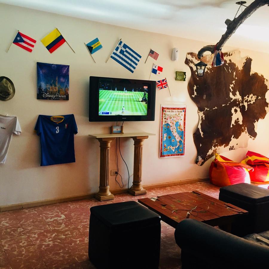 Hostel Otro Mundo Capdevila Eksteriør bilde